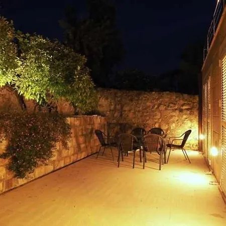 アパート In With Seaview, Terrace, Air Condition, Wifi *